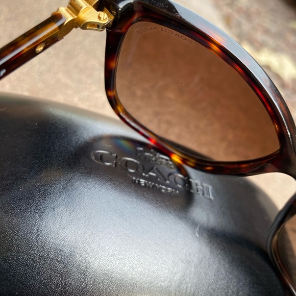 Coach | Dark Tortoise Sunglasses - Picture 7 of 11